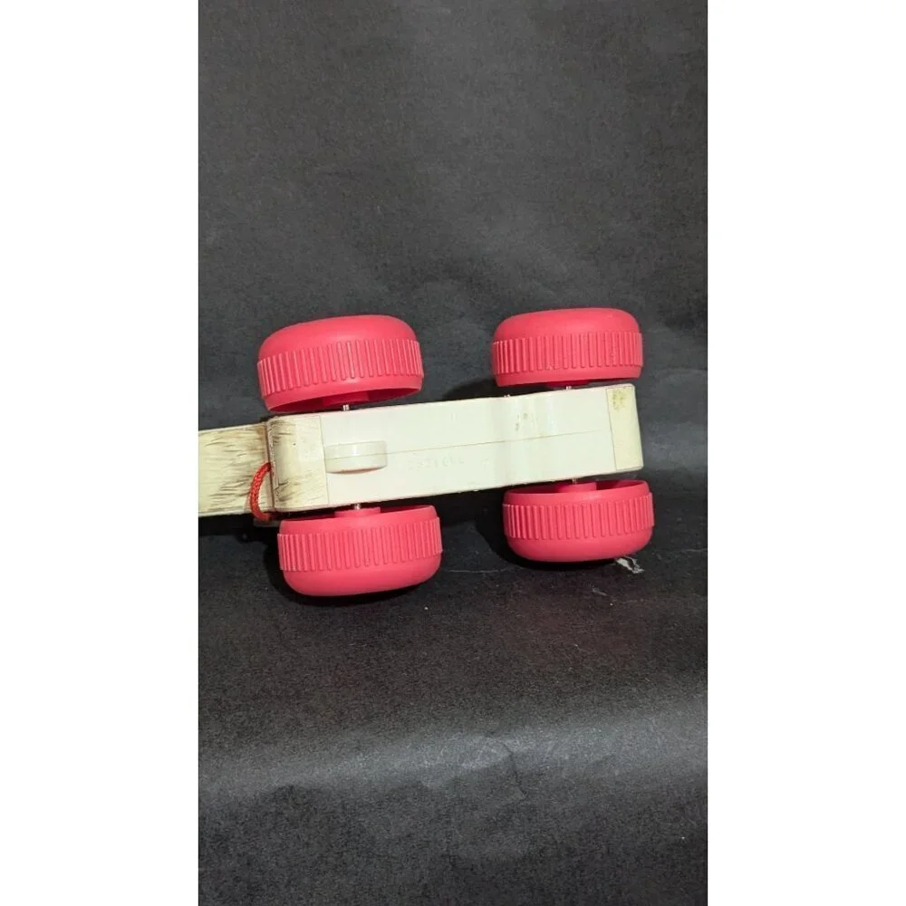 Fisher-Price Pull-Along Puppy Dog Toy With Red Wheels & Tail‎ 2014 retro style